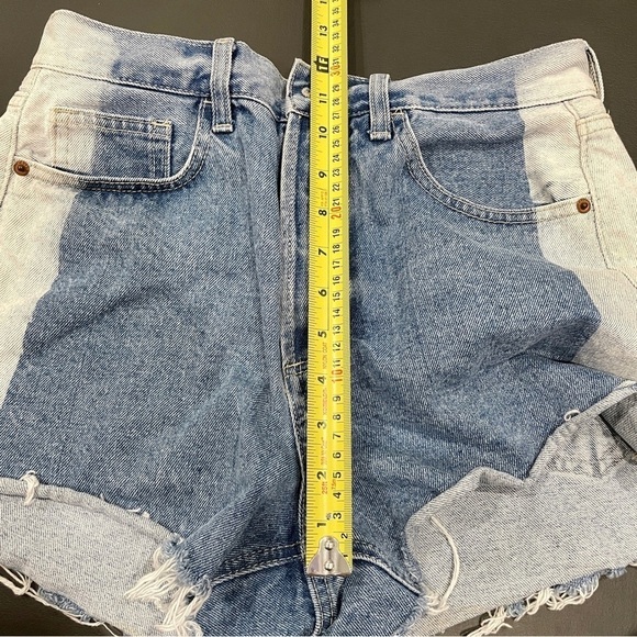 Cello High Waisted Two Toned Jean Shorts - Picture 10 of 12